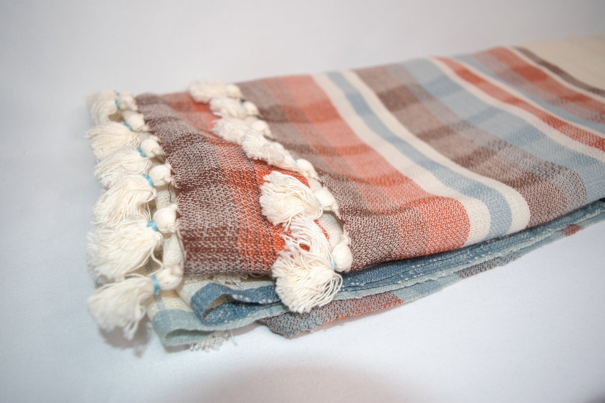 Stylish Woolen Plaid Scarf in Earth Tones with Tassels